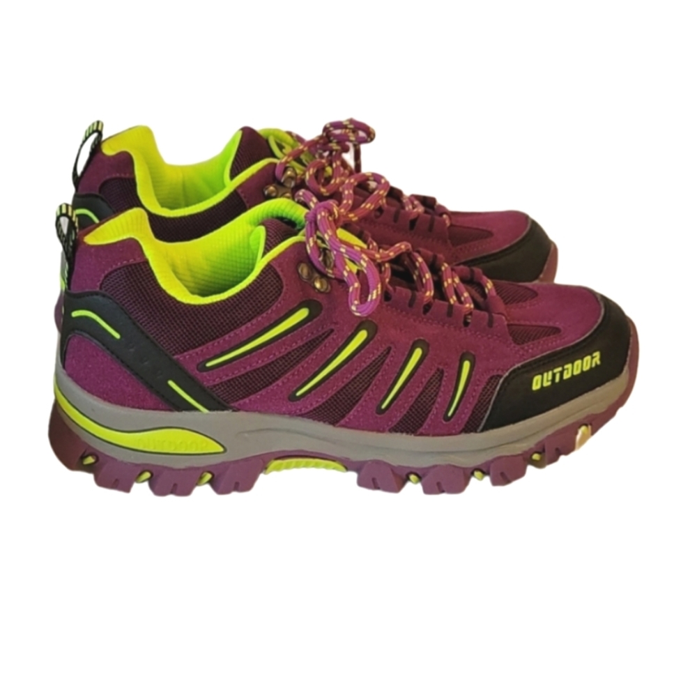 Bomkinta outdoor women' anti-slip hiking  sneakers size 6